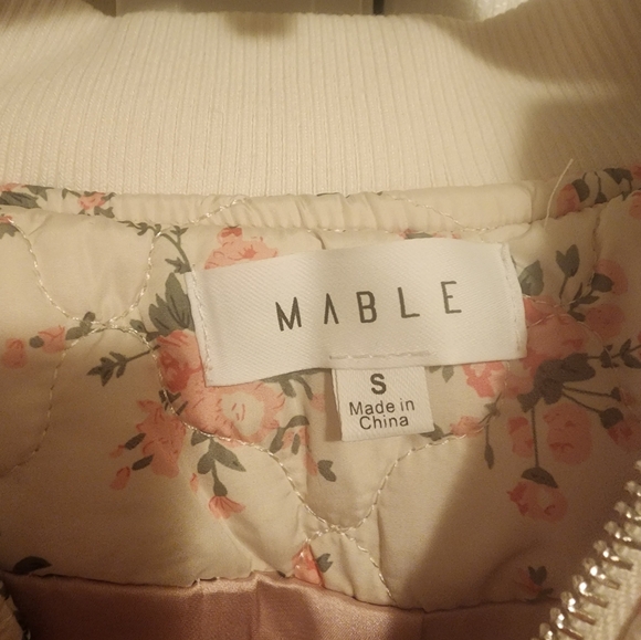 NWOT Small Oversized Floral Quilted Bomber Jacket Coat Coquette Cream Ivory Boho - Picture 6 of 9